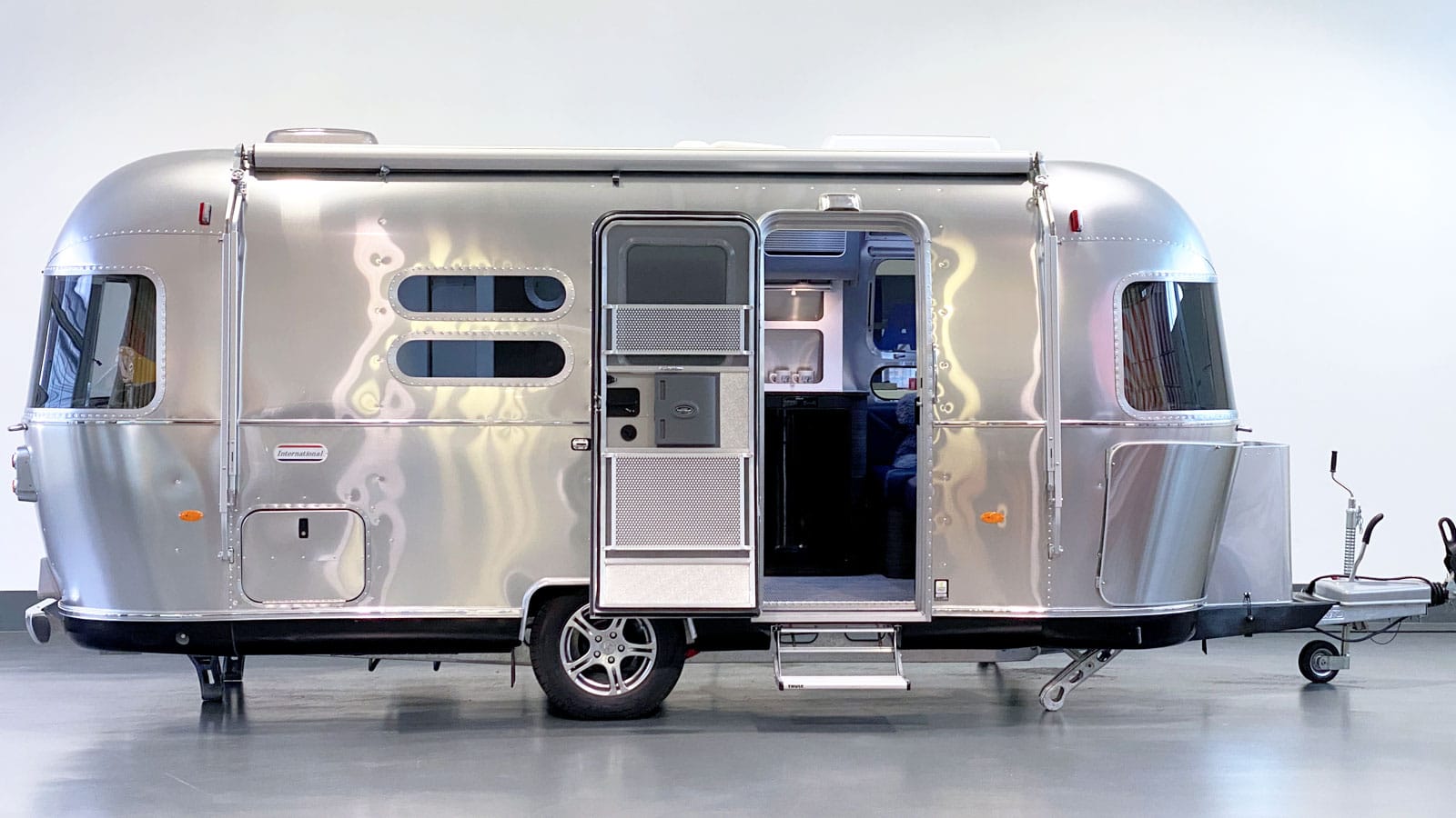 Airstream Camping, Cars & Caravans